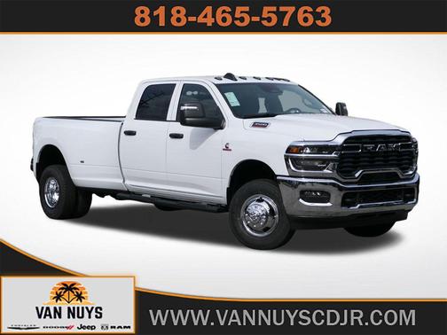 2026 RAM 3500 Tradesman Crew Cab 4x4 8' Box
