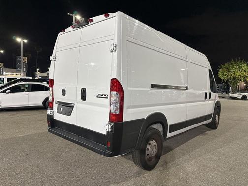 Bright White Clearcoat 2023 RAM ProMaster 2500 High Roof