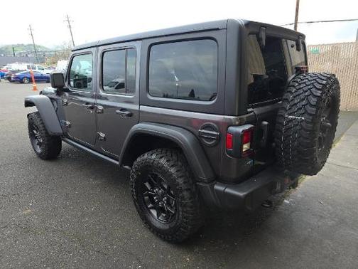 2025 Jeep Wrangler 4xe Willys