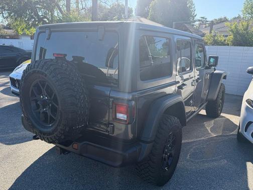 2025 Jeep Wrangler 4xe Willys