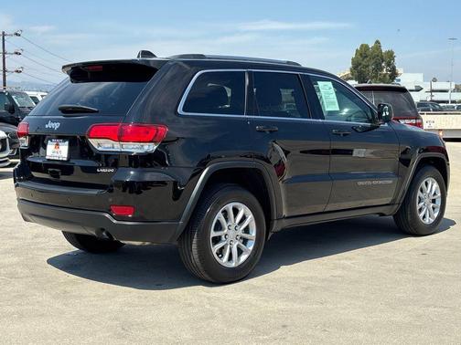 2021 Jeep Grand Cherokee Laredo
