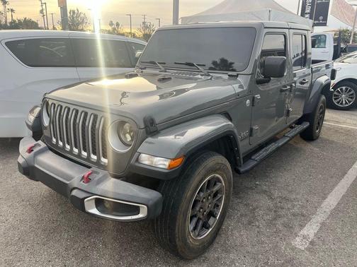 2022 Jeep Gladiator Overland