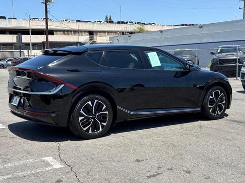 Aurora Black 2022 Kia EV6 Wind