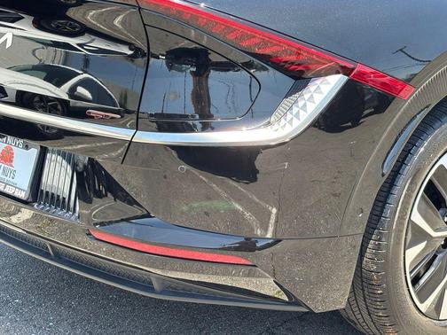 Aurora Black 2022 Kia EV6 Wind