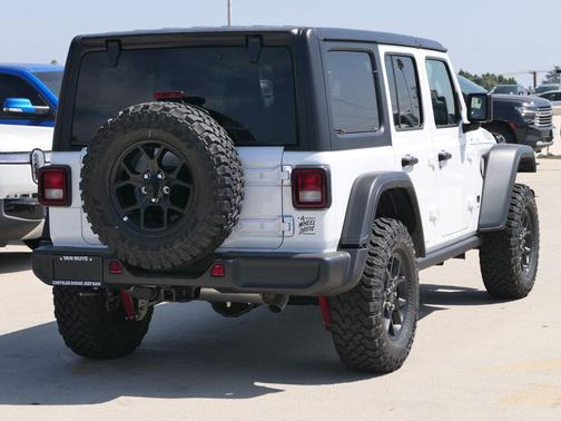 Bright White Clearcoat 2026 Jeep Wrangler Willys