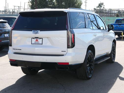 2021 Cadillac Escalade Sport
