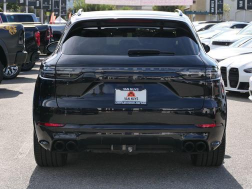 2022 Porsche Cayenne GTS