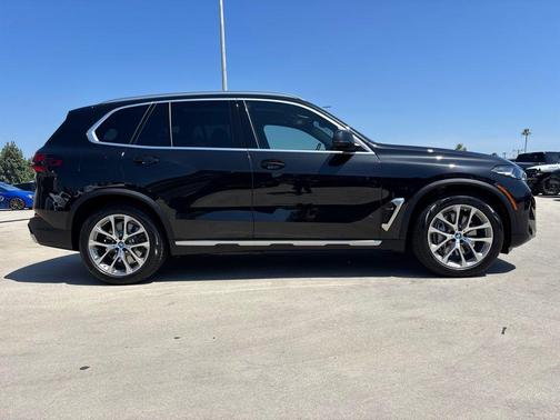 Black Sapphire Metallic 2024 BMW X5 PHEV xDrive50e