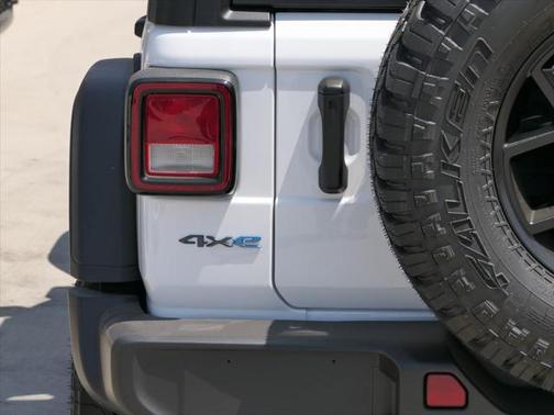 2025 Jeep Wrangler 4xe Willys