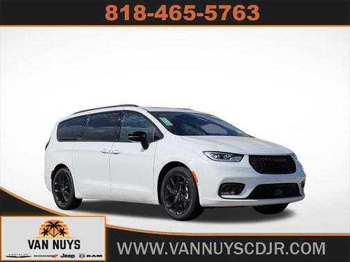 2025 Chrysler Pacifica Limited