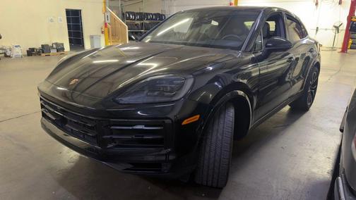 Chalk 2024 Porsche Cayenne Cayenne