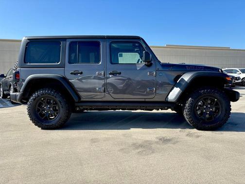 2025 Jeep Wrangler 4xe Willys