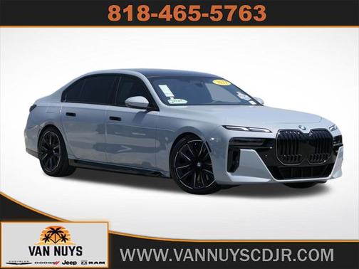 2024 BMW 740 i