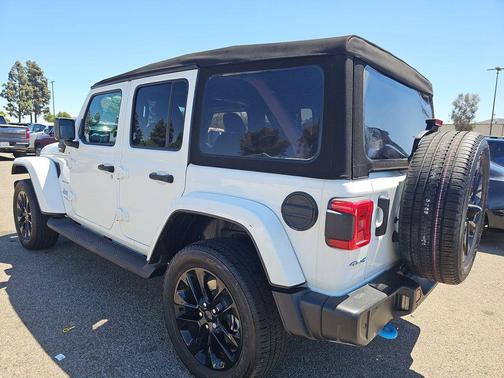 2022 Jeep Wrangler Unlimited 4xe Sahara