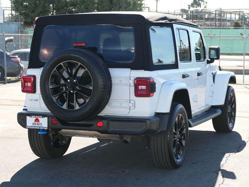 2022 Jeep Wrangler Unlimited 4xe Sahara