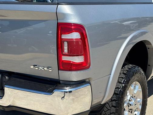 2022 RAM 2500 Laramie Crew Cab 4x4 6'4' Box
