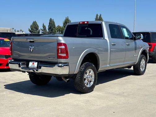 2022 RAM 2500 Laramie Crew Cab 4x4 6'4' Box