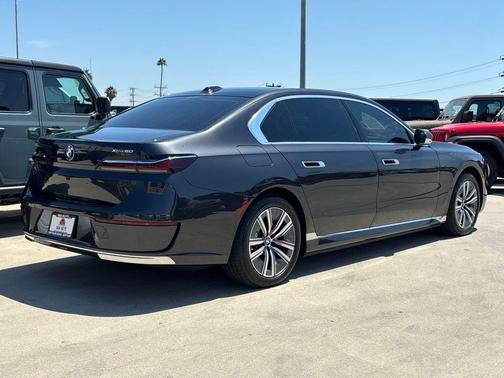 2024 BMW i7 xDrive60
