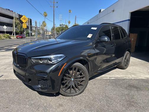 Black Sapphire Metallic 2023 BMW X5 xDrive40i