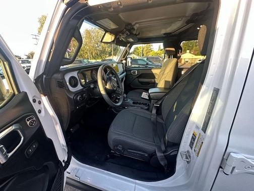 2024 Jeep Wrangler 4xe Willys