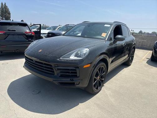 2023 Porsche Cayenne Platinum Edition
