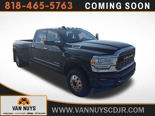 2020 RAM 3500 Limited Crew Cab 4x4 8' Box
