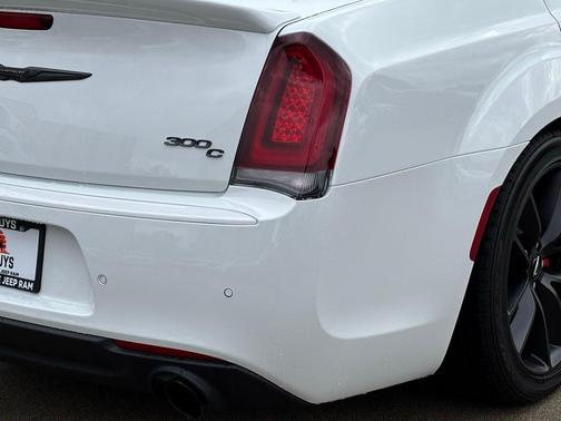 2023 Chrysler 300 C