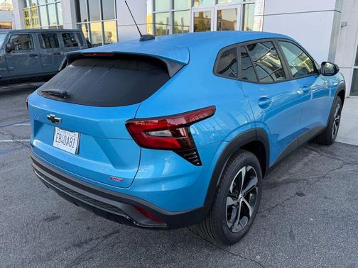 Marina Blue Metallic 2025 Chevrolet Trax FWD 1RS
