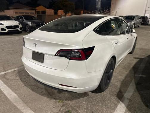 2020 Tesla Model 3 Standard Range