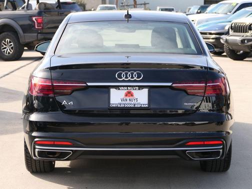 2022 Audi A4 40 Premium Plus