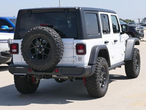 Bright White Clearcoat 2026 Jeep Wrangler Willys