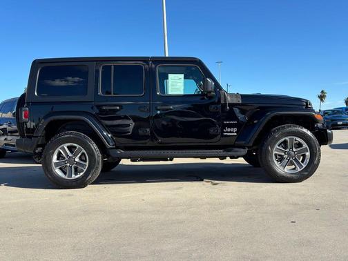 2022 Jeep Wrangler Unlimited Sahara