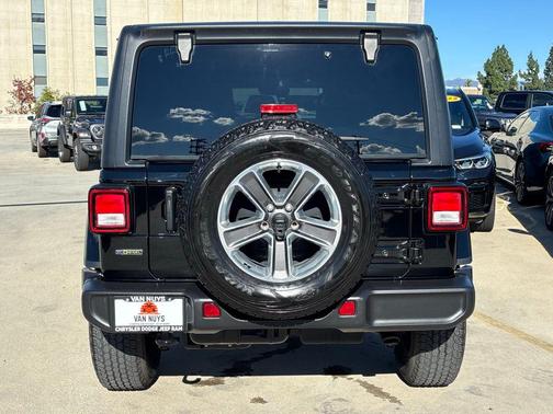 2022 Jeep Wrangler Unlimited Sahara