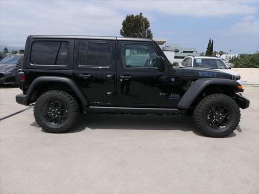2025 Jeep Wrangler 4xe Willys