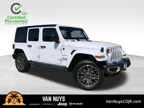 Bright White Clearcoat 2023 Jeep Wrangler 4xe Sahara