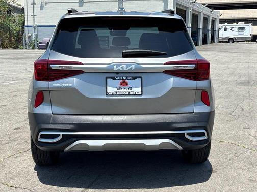 Steel Gray 2023 Kia Seltos S