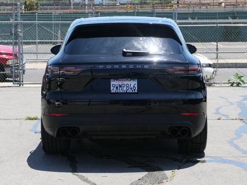 Black 2019 Porsche Cayenne Cayenne