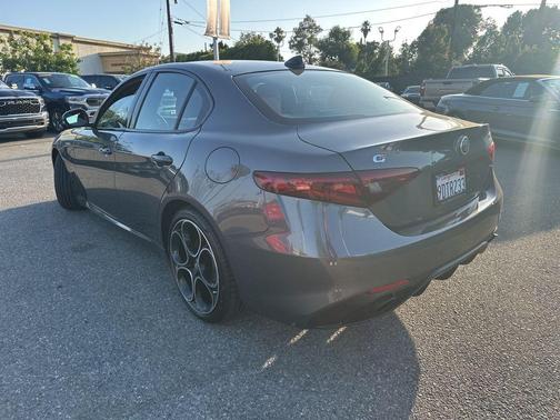 Gray Metallic 2023 Alfa Romeo Giulia Veloce
