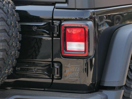 Black Clearcoat 2026 Jeep Wrangler Willys