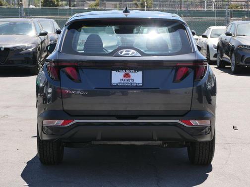 2024 Hyundai TUCSON SE