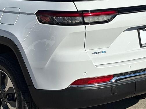 2022 Jeep Grand Cherokee 4xe Base