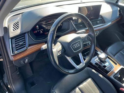 2023 Audi Q5 45 S line Premium Plus