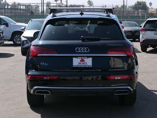 2023 Audi Q5 45 S line Premium Plus