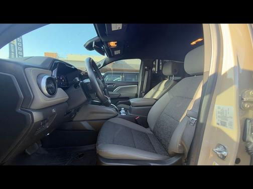 Sand Dune Metallic 2024 Chevrolet Colorado ZR2