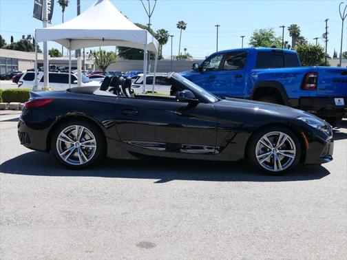 2025 BMW Z4 sDrive30i
