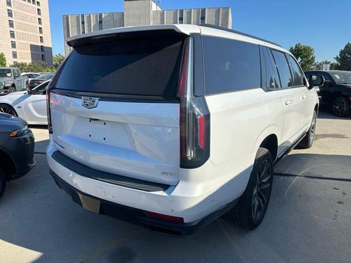 2023 Cadillac Escalade ESV Sport Platinum