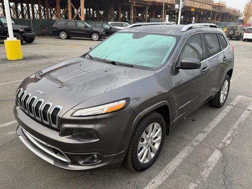 2018 Jeep Cherokee Overland