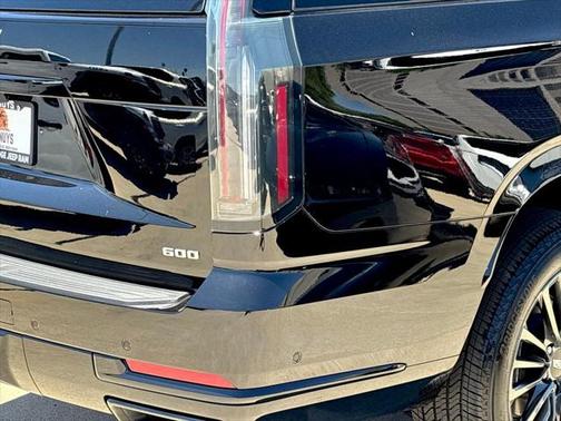 2025 Cadillac Escalade Sport Platinum