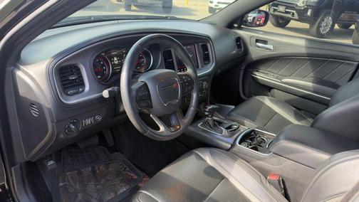 Pitch Black Clearcoat 2022 Dodge Charger SXT Plus