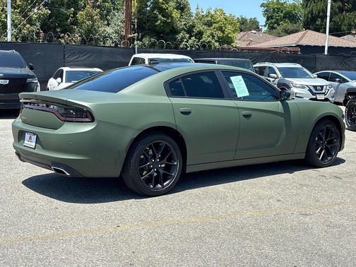 Pitch Black Clearcoat 2022 Dodge Charger SXT